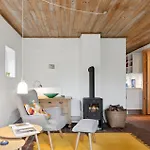 3 Bedroom Gorgeous In 펜션 Jerup
