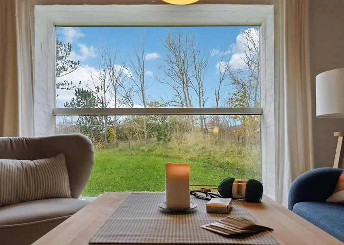 3 Bedroom Gorgeous In Ferienhaus *