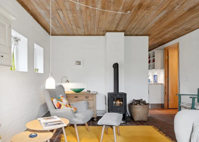3 Bedroom Gorgeous In Ferienhaus Jerup